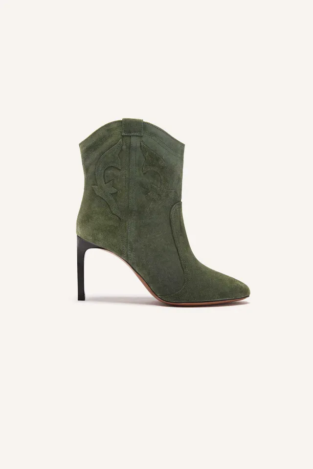 Bash boots online