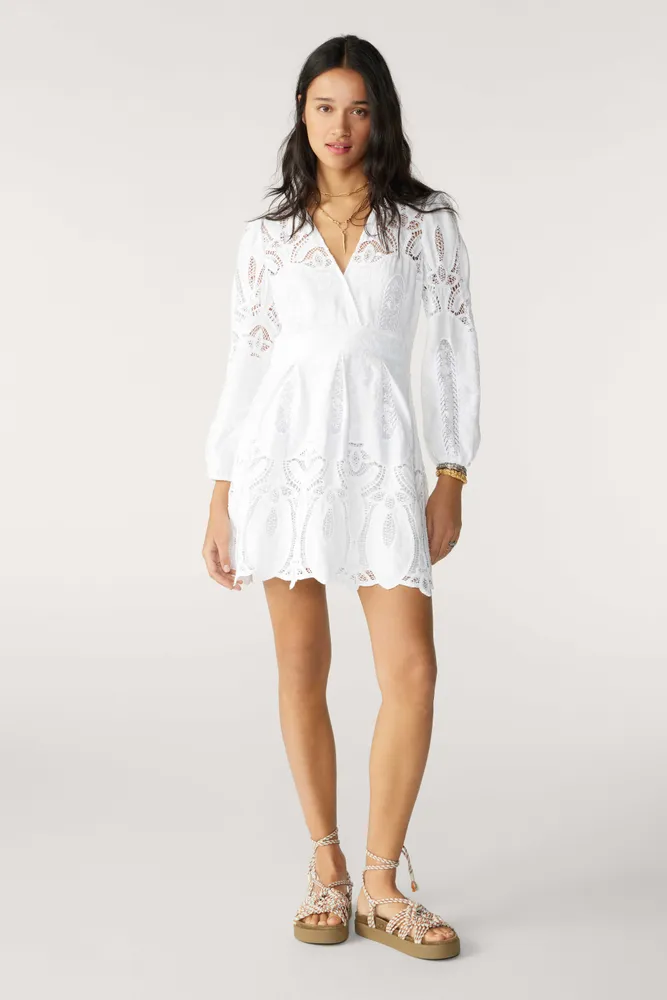Robe hot sale erine bash