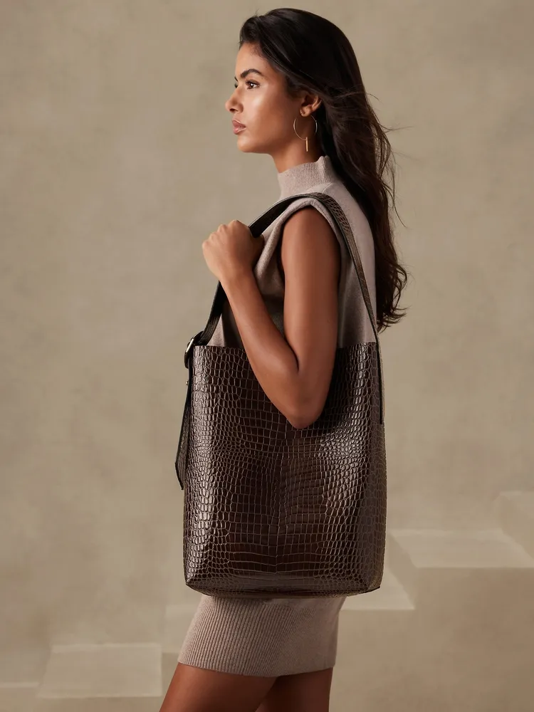 Banana Republic Vida Bag Square One