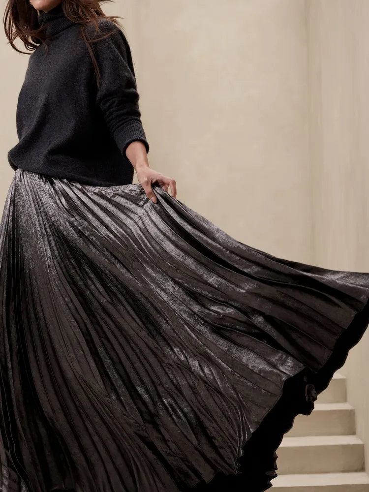 Metallic pleated maxi sales skirt