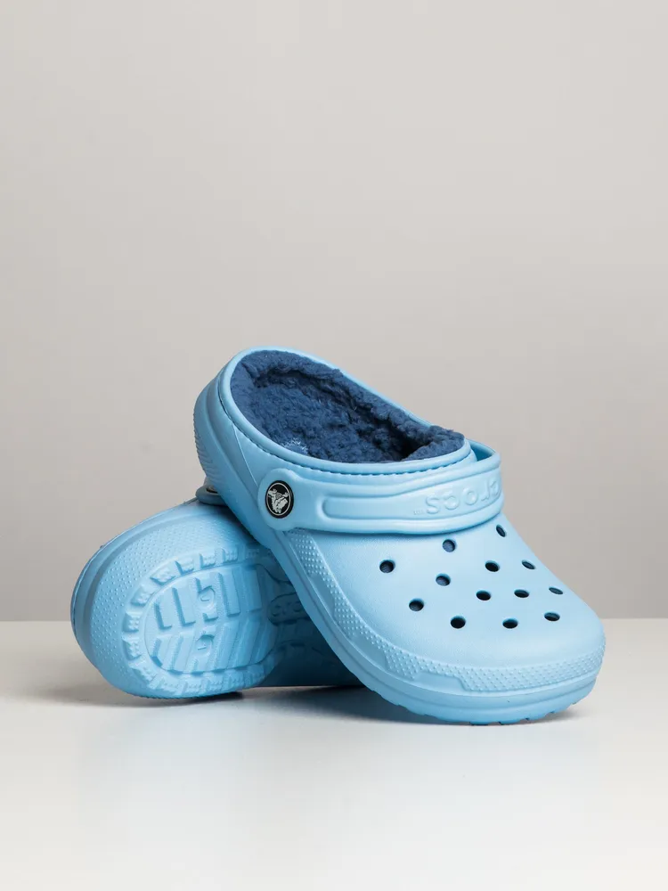 Blue fuzzy crocs hotsell