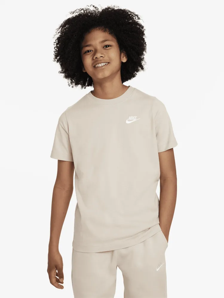 Nike embroidered futura clearance tee