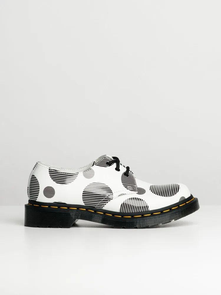 Dr martens hotsell shoes clearance