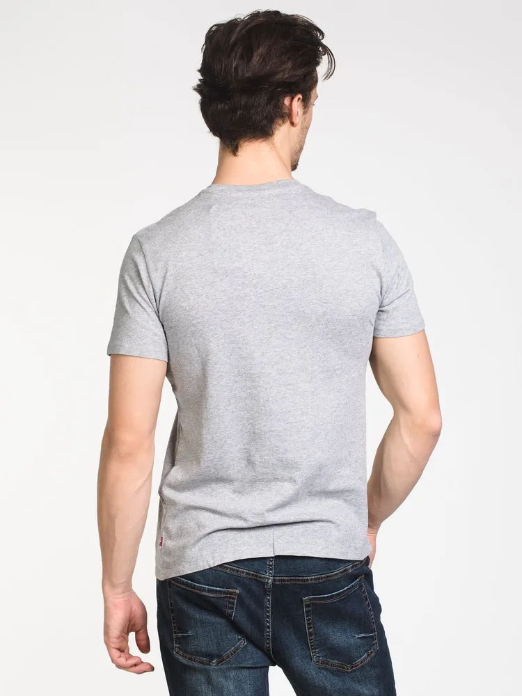 Boathouse LEVIS GRAPHIC T SHIRT CLEARANCE Coquitlam Centre