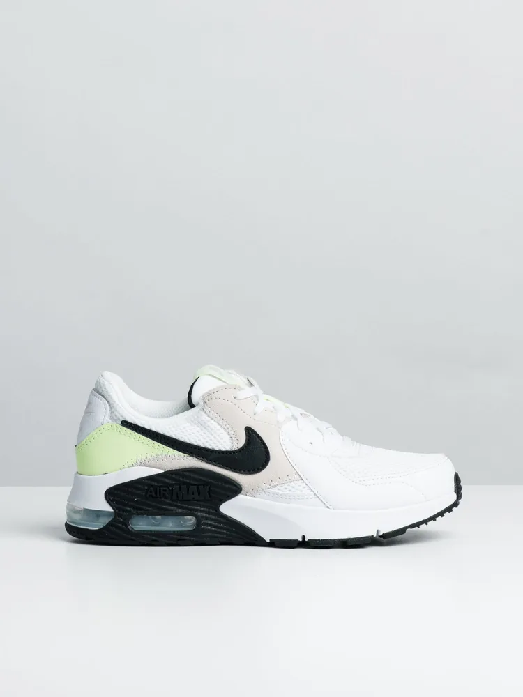 Nike women's sneakers sales clearance
