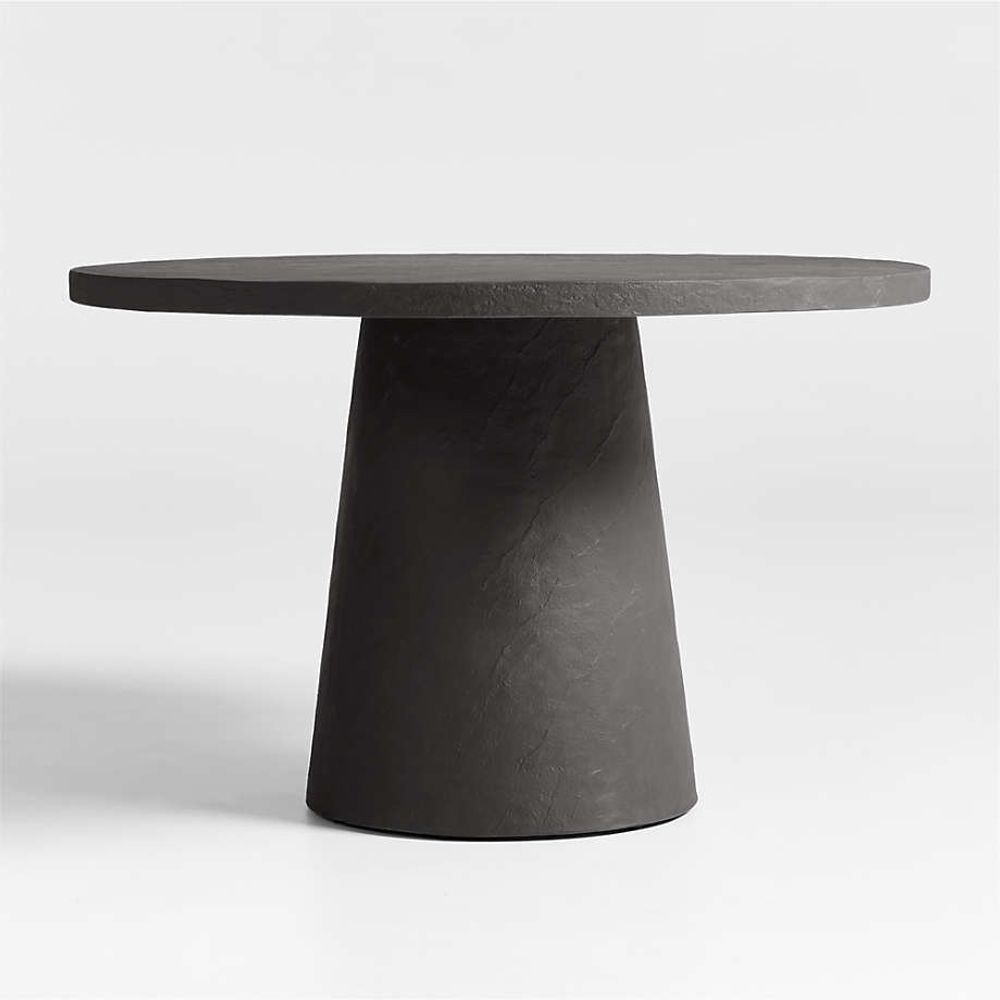 Willy white plaster outlet pedestal bistro table