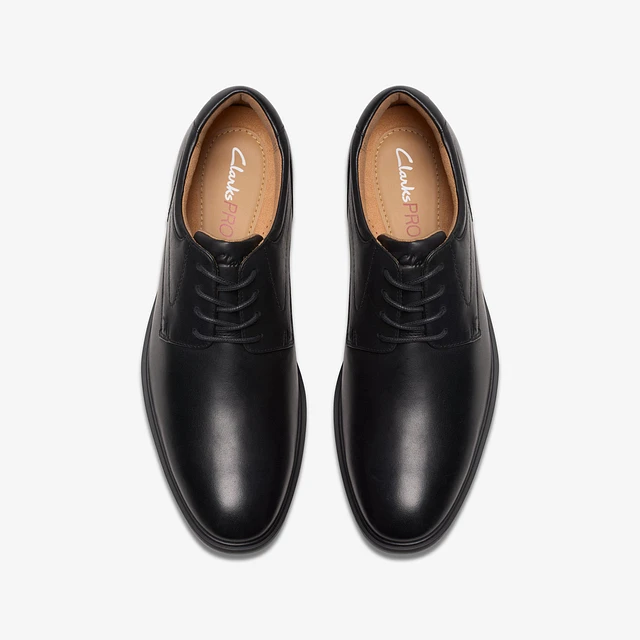 Clarks Corsley Plain | MainPlace Mall