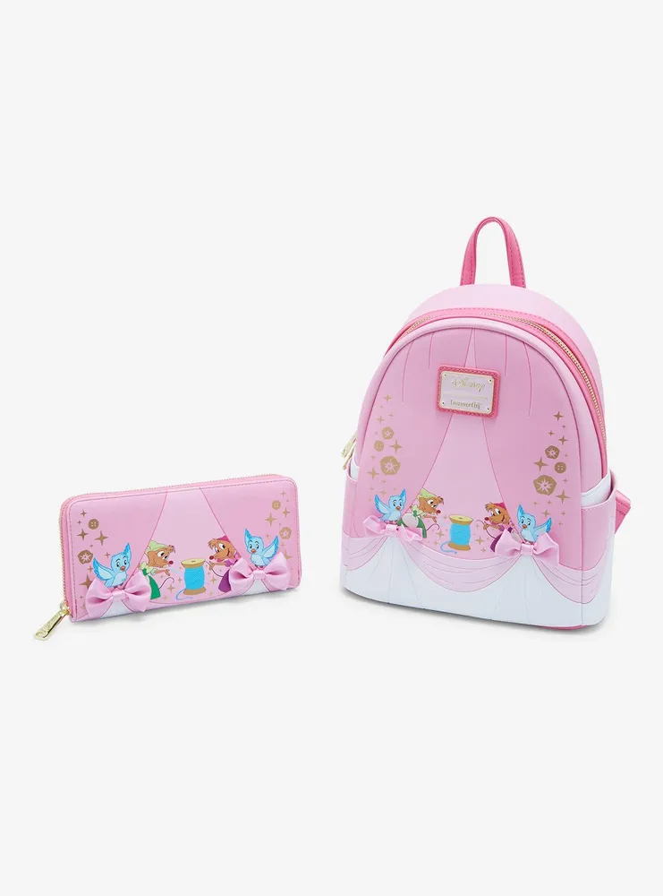Disney Mall Exclusive シンデレラ ピンバッジ 限定版200 Cinderella