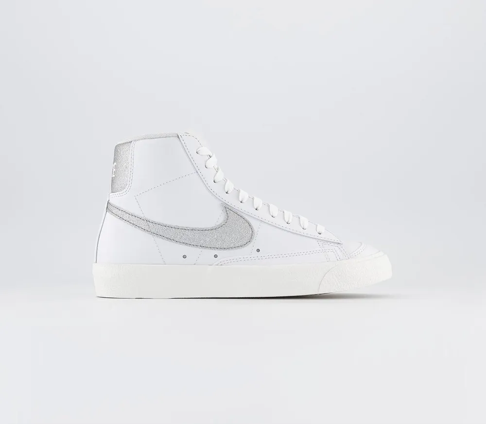 Nike white and silver on sale trainers