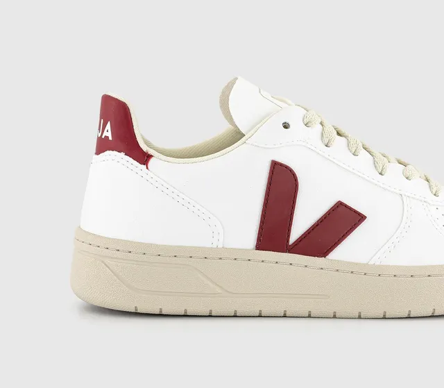 Veja deals trainers offspring