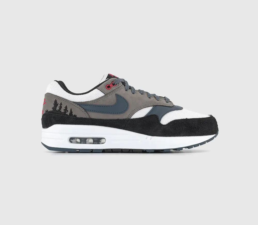 Nike air max 1 trainers in white and clearance black