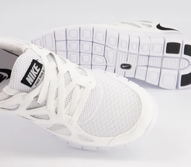 White nike free deals run