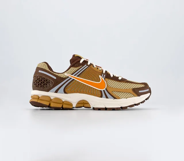 Nike Zoom Vomero 5 Trainers White Grass Gold Suede Cacao - Women's ...