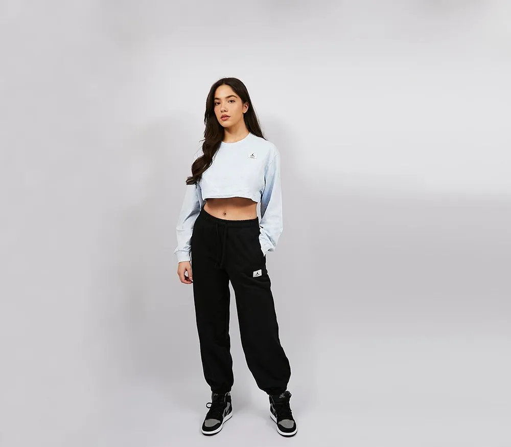 Women's jordan clearance clothing