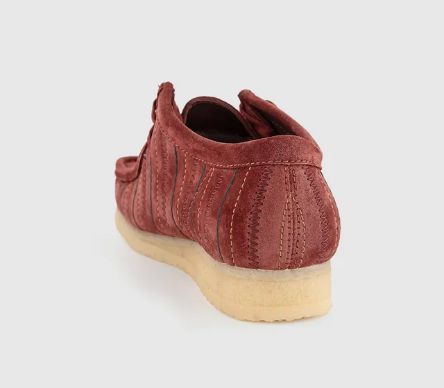 Burgundy best sale clarks wallabee