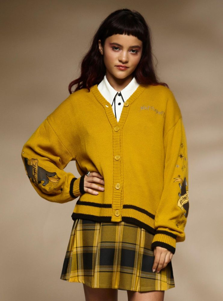 Hot Topic Harry Potter Hufflepuff Skimmer Girls Cardigan Mall of America®