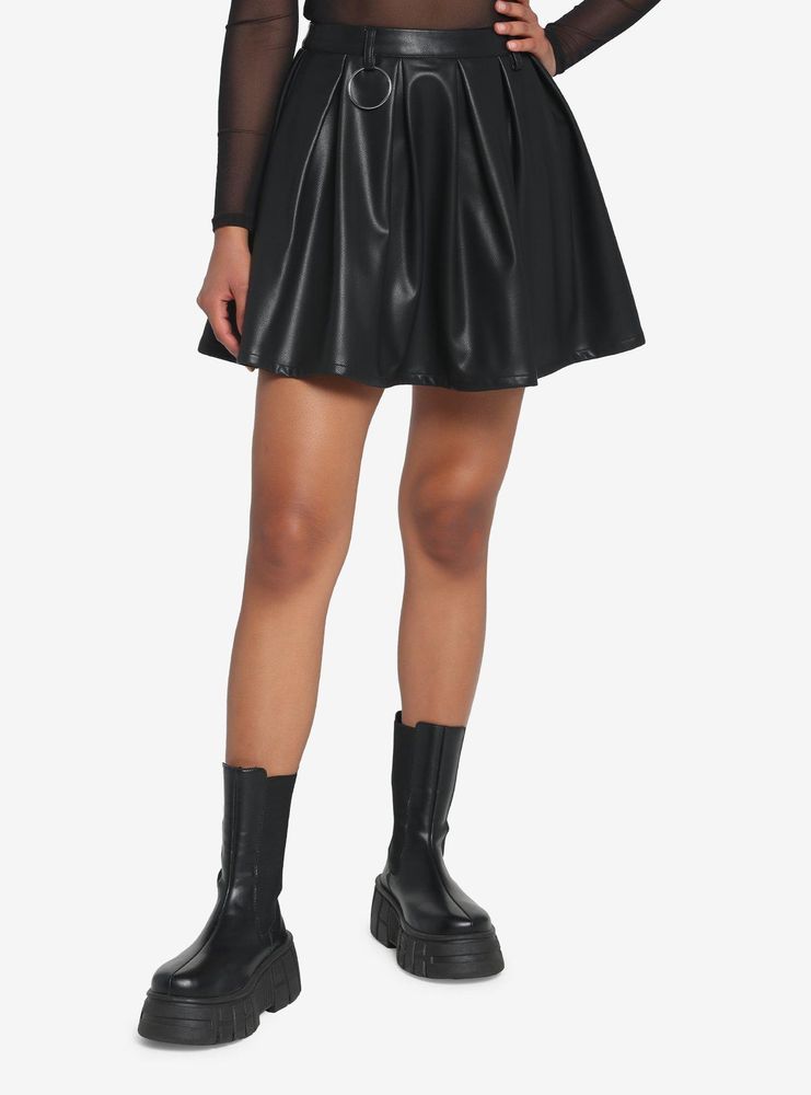 Hot Topic Black Faux Leather Pleated Skirt Mall Of America®