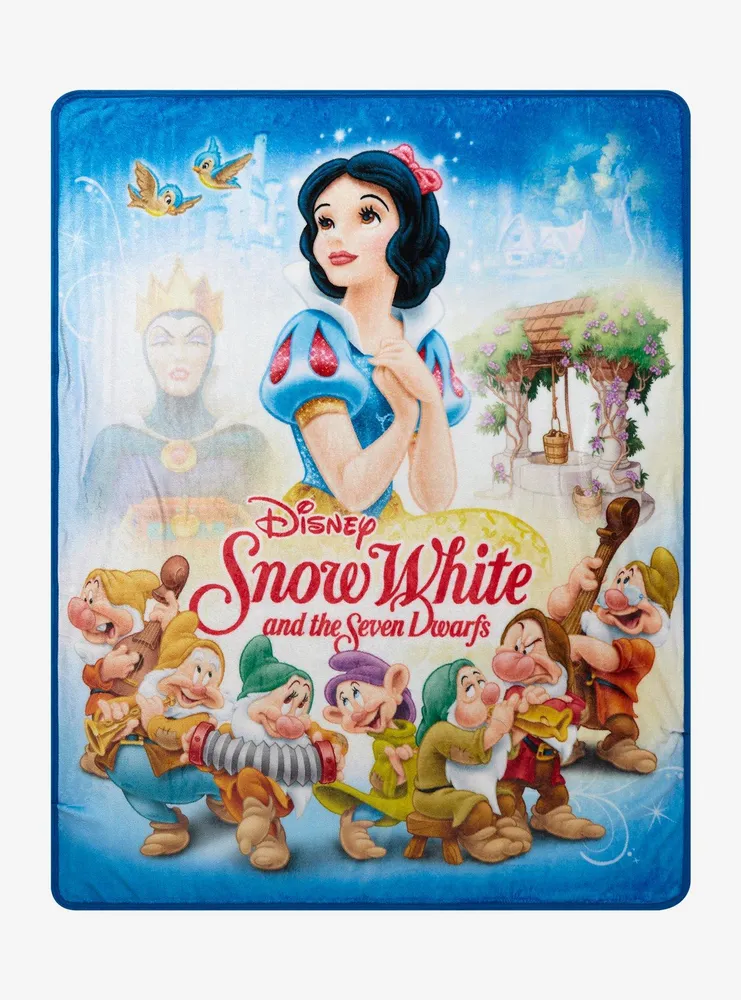 Hot Topic Disney Snow White And The Seven Dwarfs Classic Throw