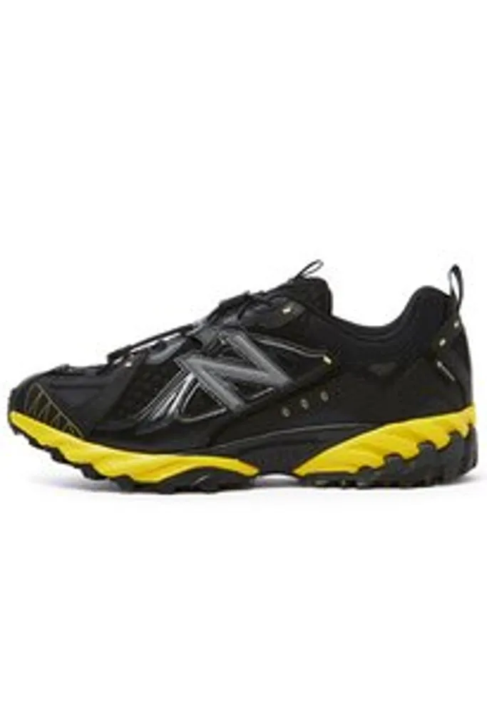 New balance all hot sale terrain trainers