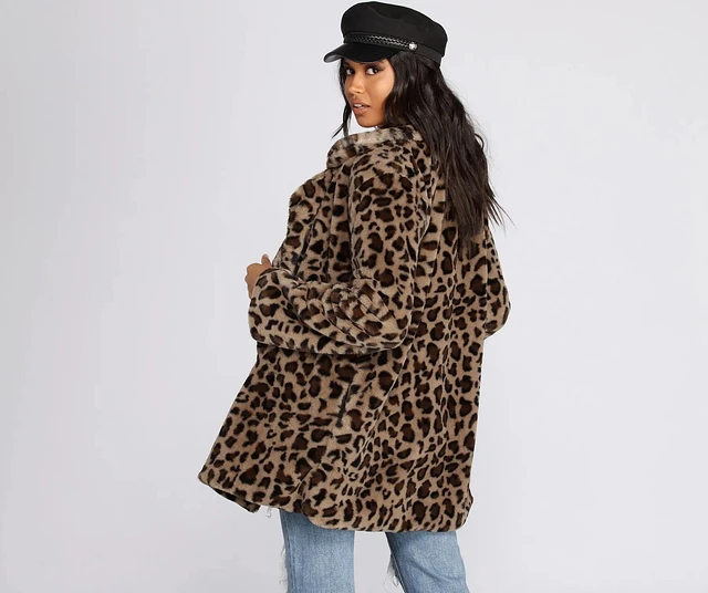 REBECCA MINKOFF Faux Fur Leopard Notch Collar Sleeveless Snap