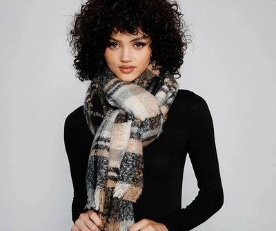 VS Cozy Blanket Scarf at Hamilton Place in Chattanooga, TN