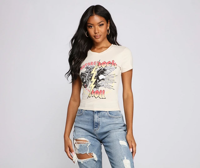 Abercrombie & Fitch Arenal Volcano Graphic Tee | MainPlace Mall