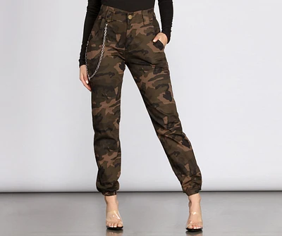 Zine Cargo Green Camo Jogger Sweatpants | Liberty Center