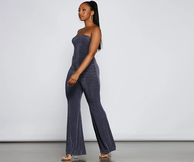 Windsor Style Icon Lace-Up Back Jumpsuit | Liberty Center