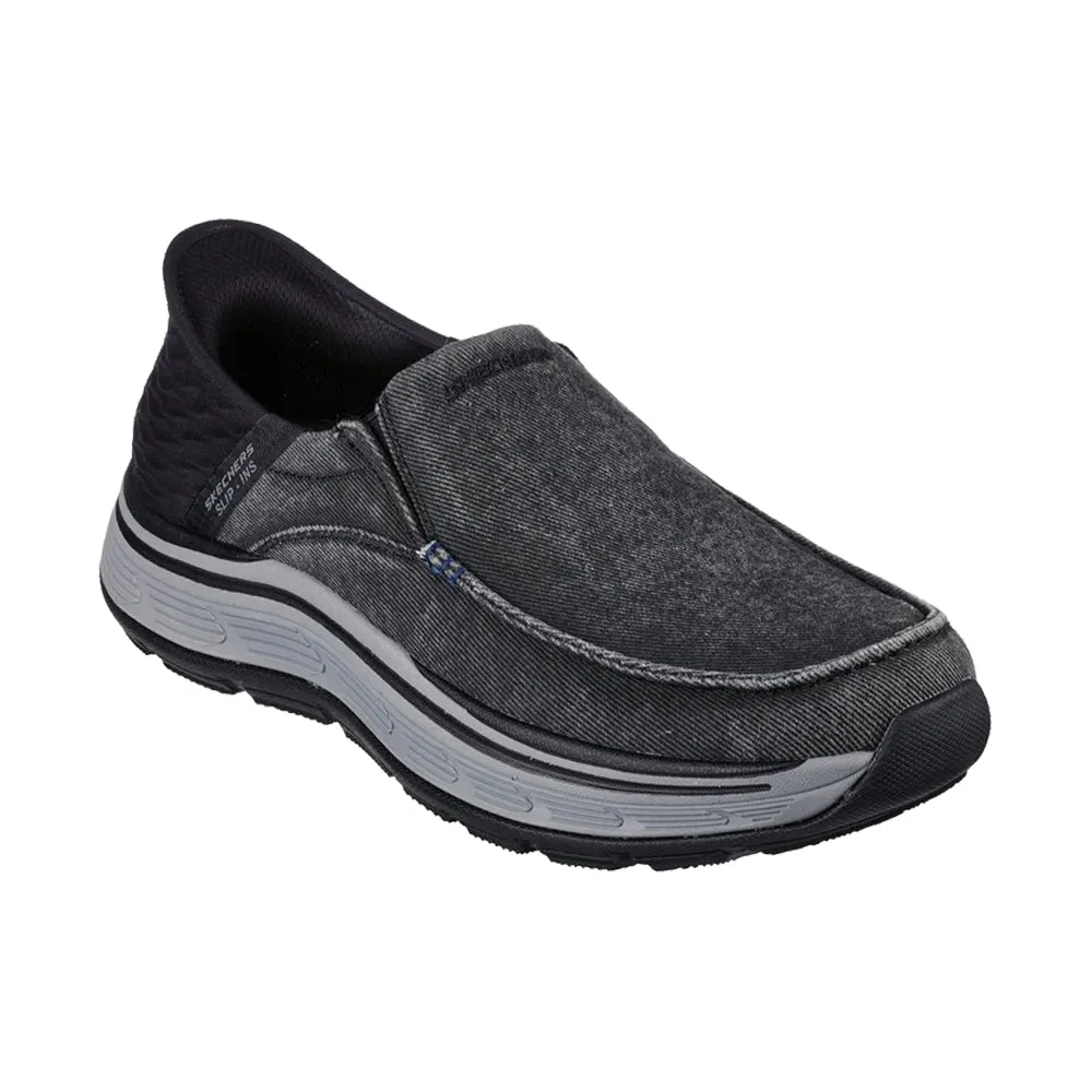 Skechers lucky one sales mall