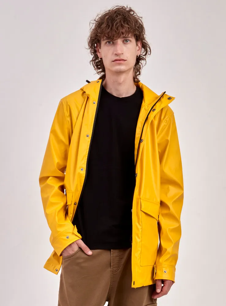 Georgie deals yellow coat