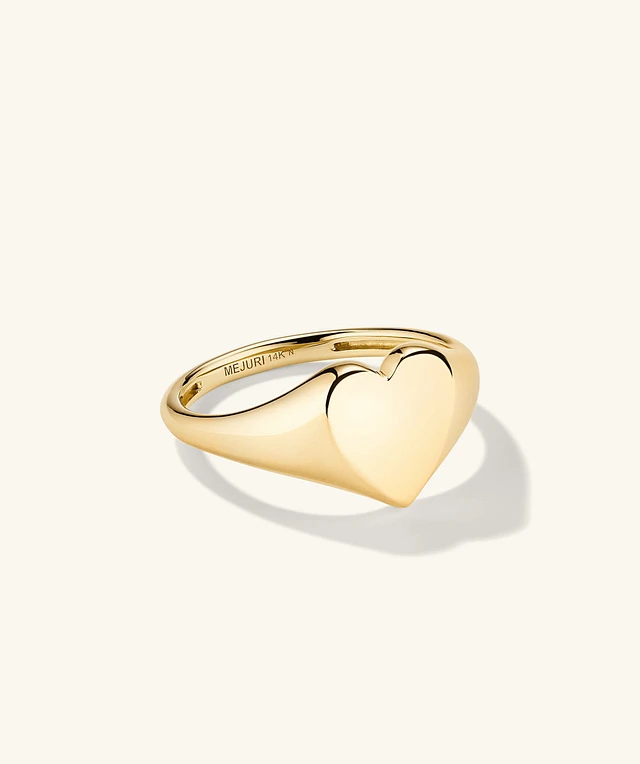 Mejuri Small Heart Signet | Bethesda Row