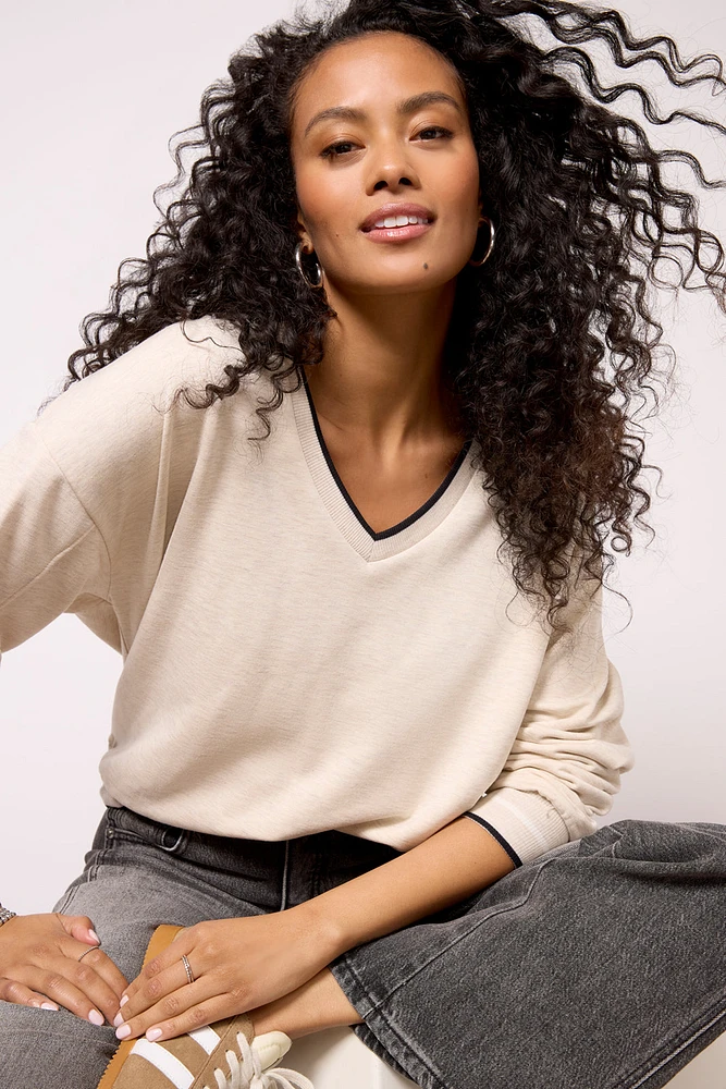 Z SUPPLY Elena V Neck Sweatshirt | The Summit