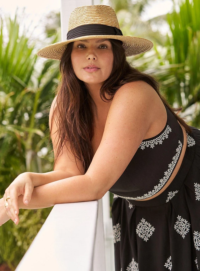 TORRID Belle Isle Sweetheart Crop Top | Arden Fair