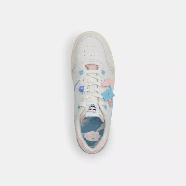 【COACH】‘90s Pack Soho Sneaker With Charms Coach's '90s Pack Soho Sneaker Hit On All Summer's Top Trends