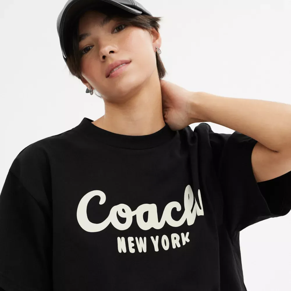 【COACH】カーシヴ コーチ スケッチ プリント Tシャツ★M 公式】COACH – コーチ | スケッチ プリント Tシャツ