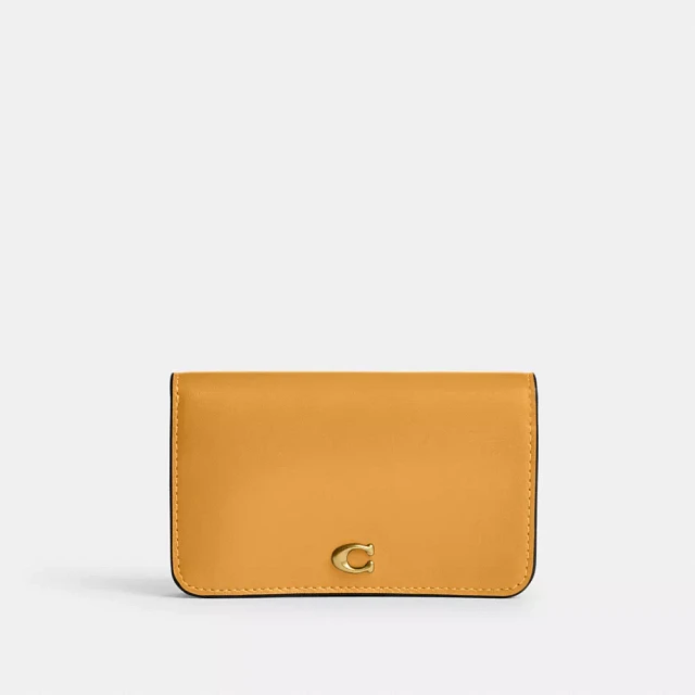 Coach Essential Slim Card Case | Square One Coach Essential Slim Card Case | Square One