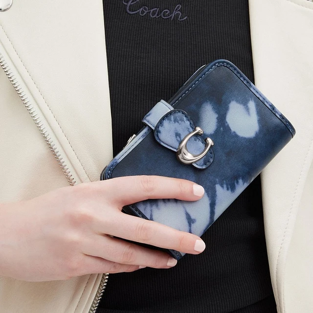 【COACH】Tabby Medium Wallet/デニム COACH® | Tabby Medium Wallet In Signature Denim