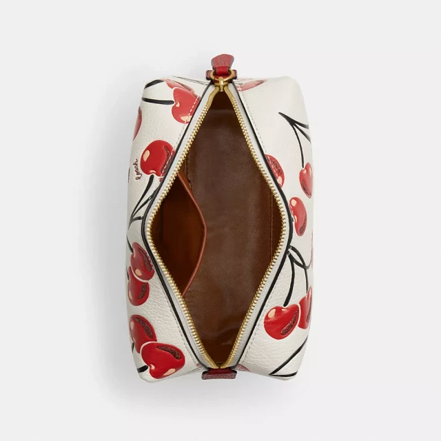 【COACH 】Essential Cosmetic Pouch With Cherry Print COACH® | Pochette à cosmétiques Essential avec imprimé à fleurs