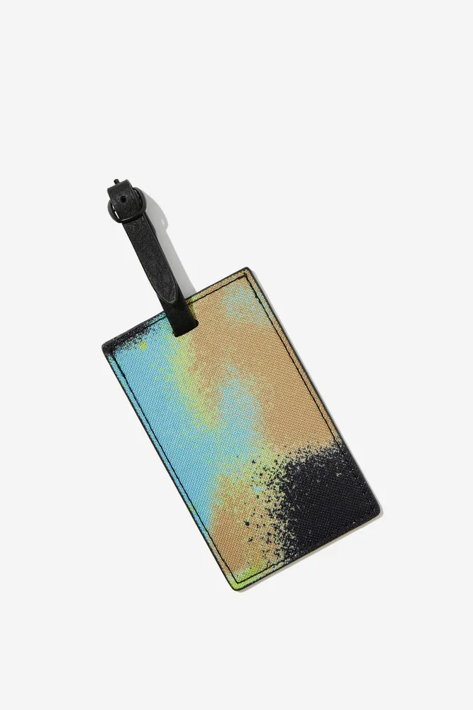 Typo luggage shop tags