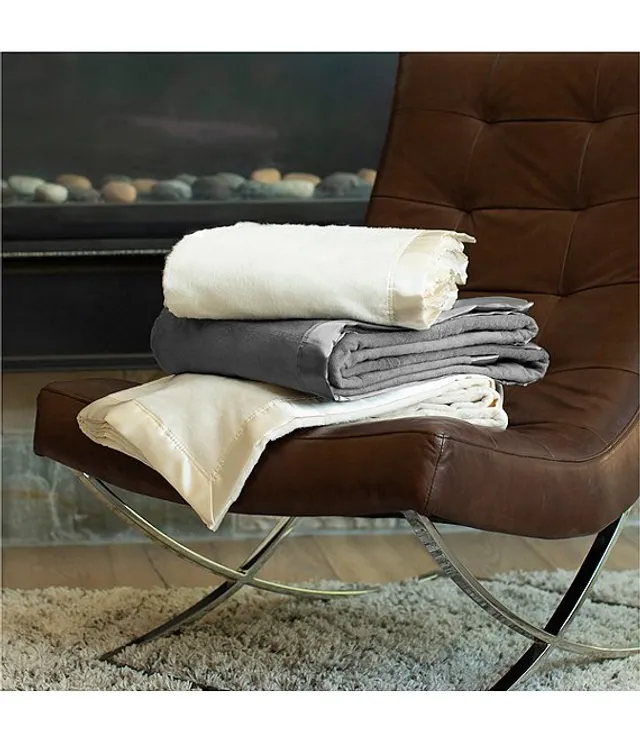 Cariloha Bamboo Fleece Blanket Hamilton Place