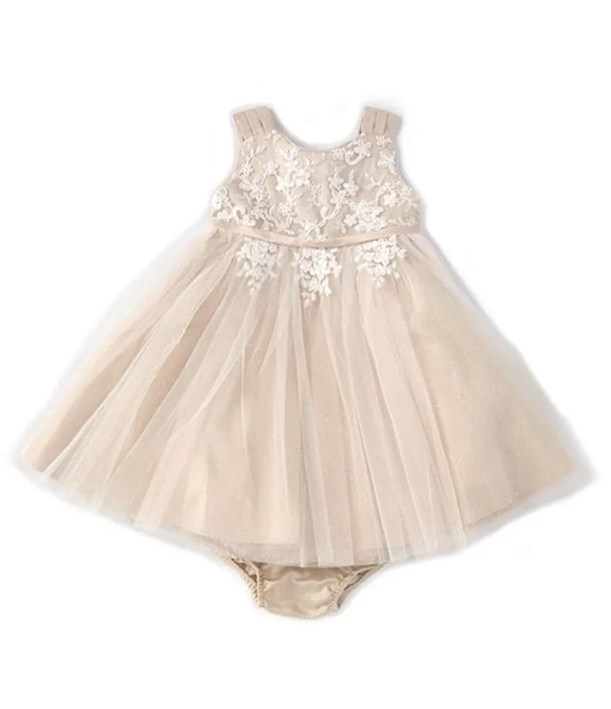 Chantilly place dress online