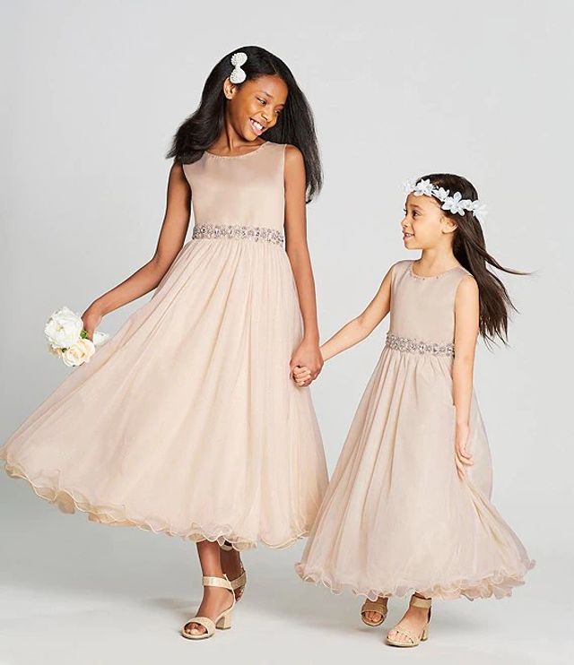 Chantilly place dress online