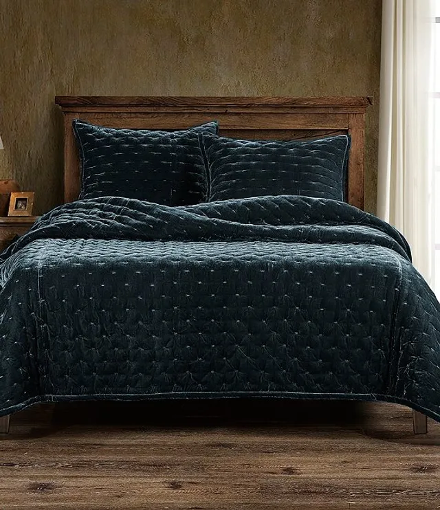 Hamilton velvet quilted online throw