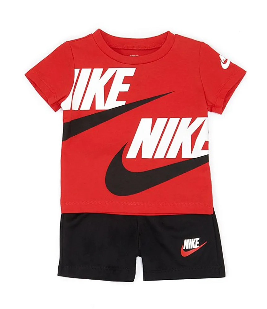 Baby nike 2025 short sets