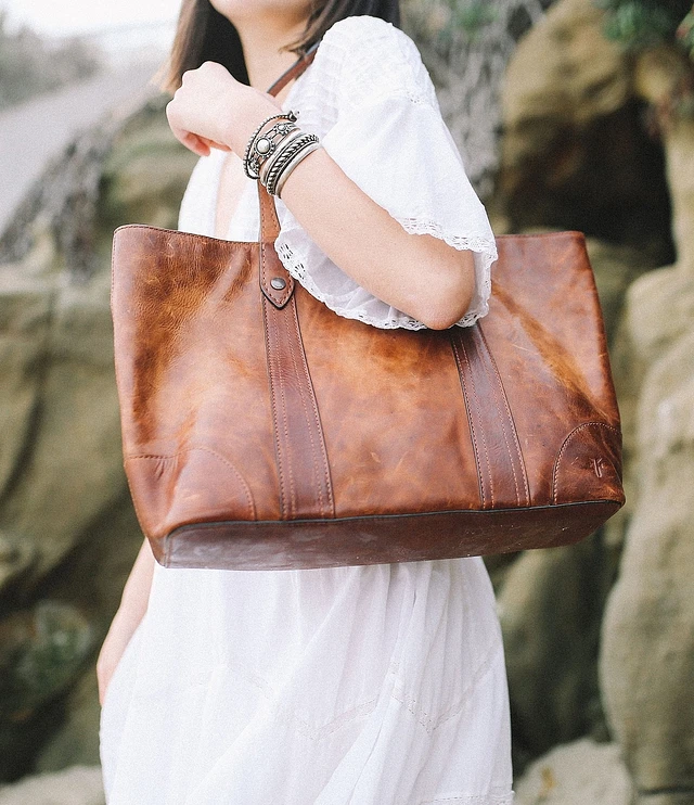 Stone Mountain 4-Bagger Washed Leather Tote Bag | Arden Fair