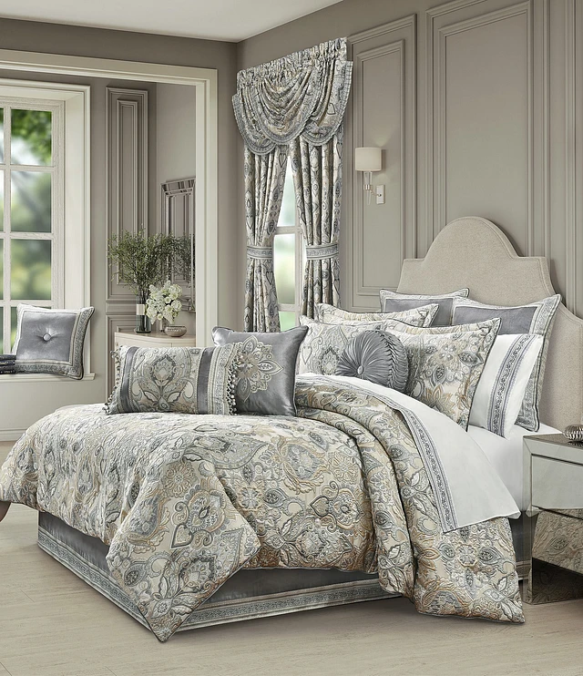 J. Queen New York Fiorello Grand-Scale Woven Damask Comforter Set