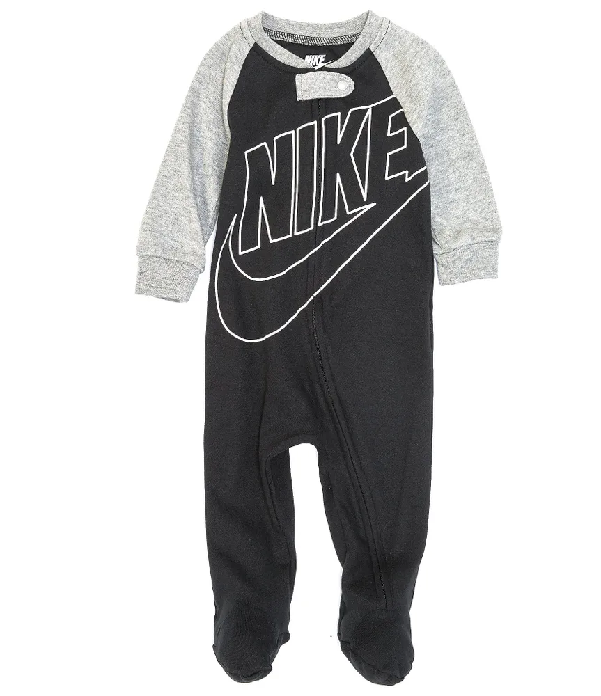 Nike newborn clearance boy