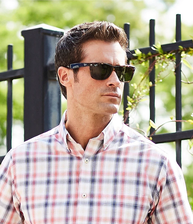 Oversized wayfarer sunglasses clearance