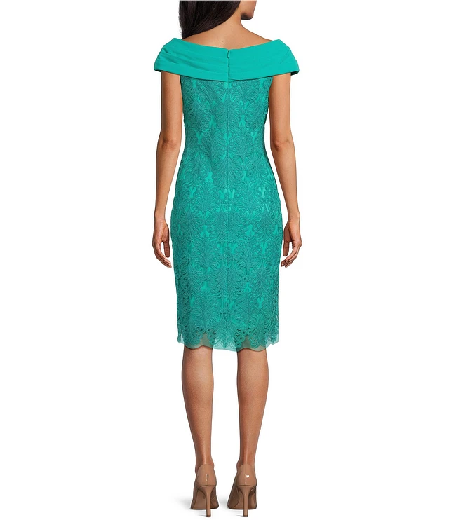 Tadashi Shoji 3D Floral Embroidered Lace Crew Neck