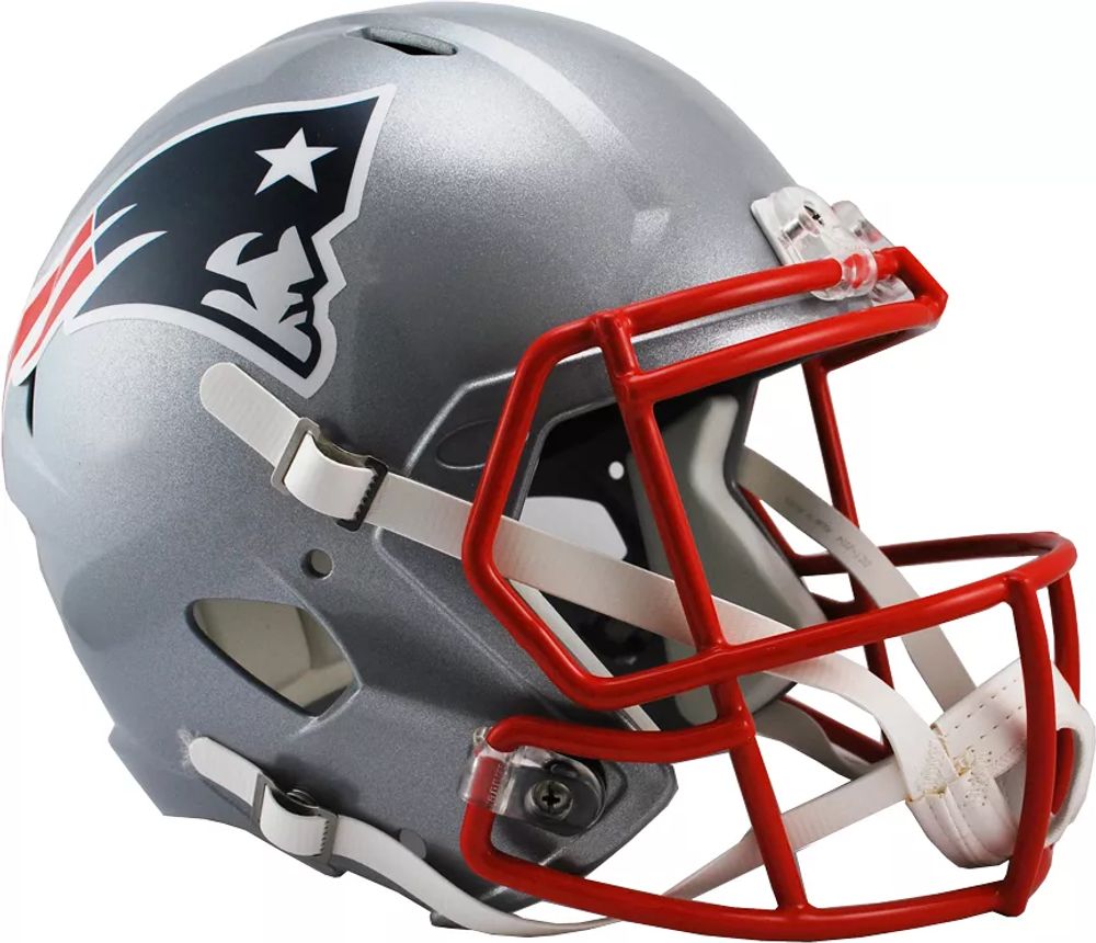 New England Patriots Riddell Mini Football Helmet Plaque
